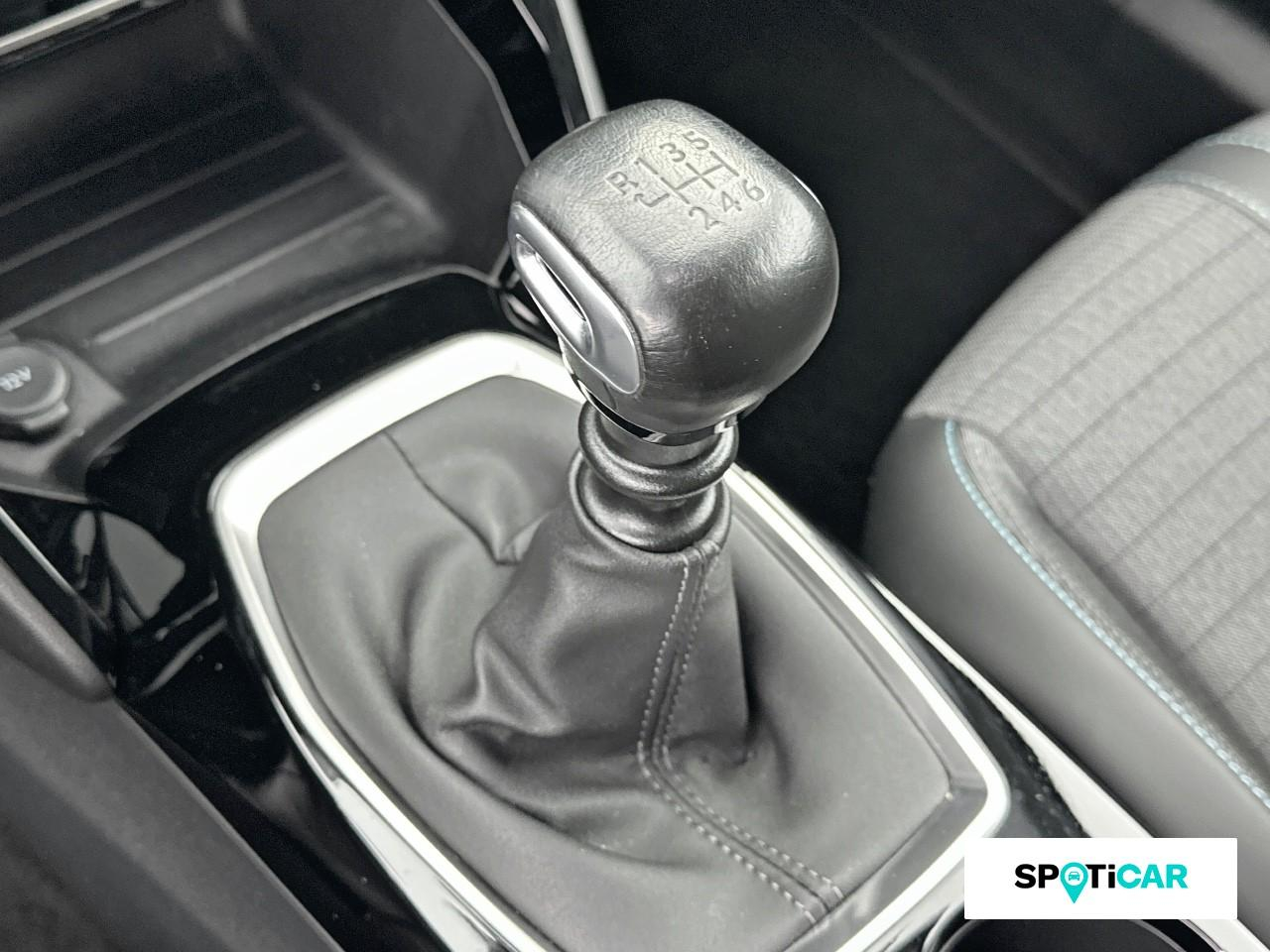 Peugeot 2008 1.2 puretech 130ch s&s allure business — photo 14