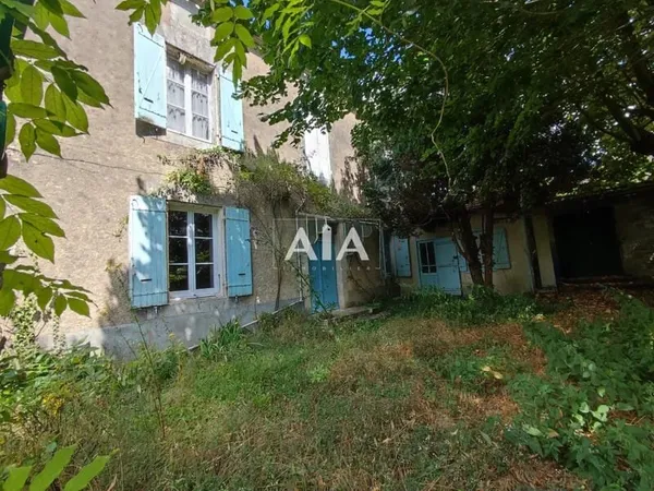Maison 10 pièces 211 m²