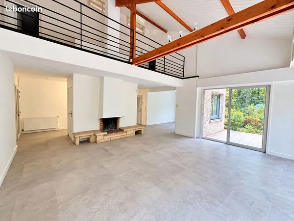 Maison 5 pièces 146 m²