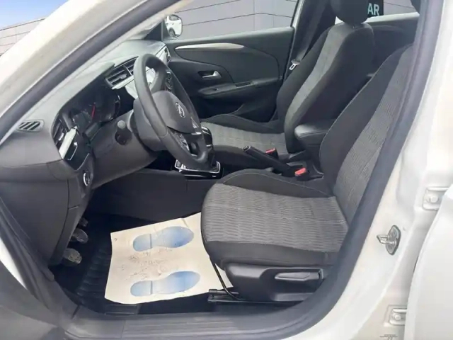 Opel Corsa 1.2 75 ch bvm5 — photo 9