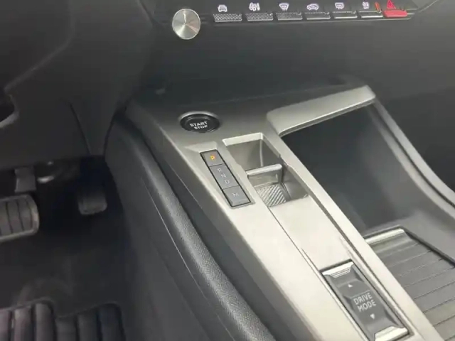 Peugeot 308 sw hybrid 145 e-dcs6 — photo 40