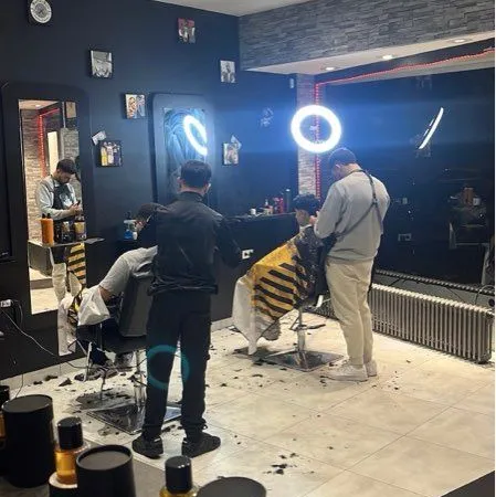 Barber Shop à vendre - Salon clé en main avec clientèle Fidèle