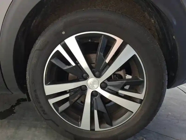 Peugeot 3008 puretech 130ch s&amp;s eat8 — photo 11