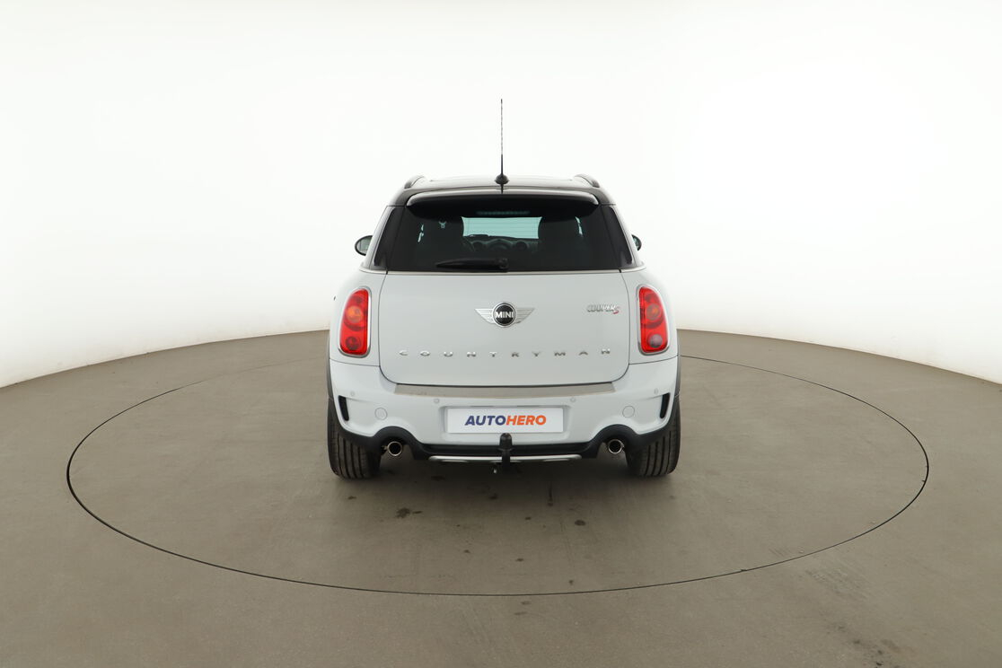 MINI Countryman Cooper S ALL4 Finition Red Hot Chili BVA6 — photo 4