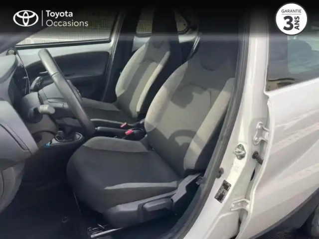 Toyota Aygo x 1.0 vvt-i 72ch dynamic my24 — photo 5