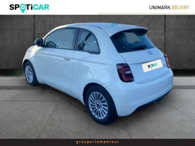 Fiat 500 e 95ch action plus — photo 9