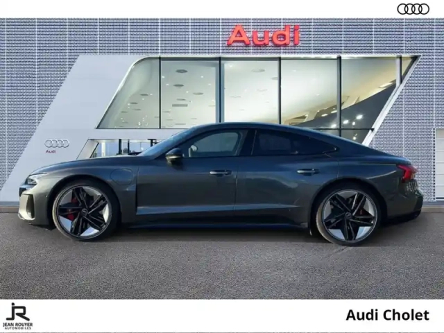 Audi E-Tron rs  gt 598 ch quattro — photo 2