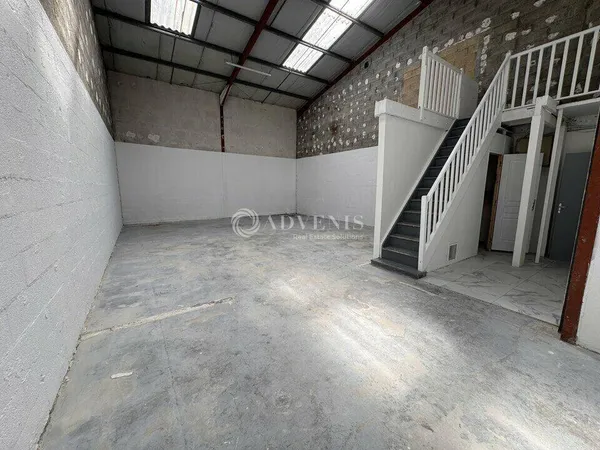 Local d'activité 170 m²