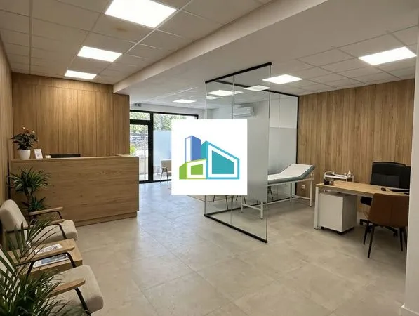 Local commercial 68 m² Saint-Cyr-sur-Mer