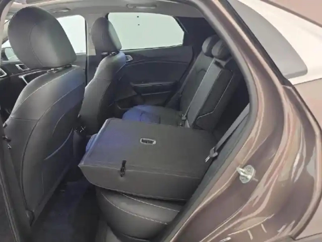 Kia Xceed 1.4 t-gdi 140ch launch edition dct7 + toit ouvrant — photo 31