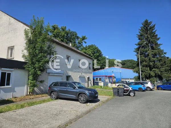 Bureaux 184 m²