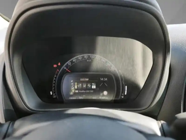 Toyota Aygo 1.0 vvt-i 72 dynamic — photo 14