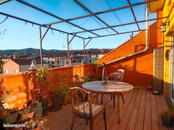 Appartement meublé saisonnier avec terrasse