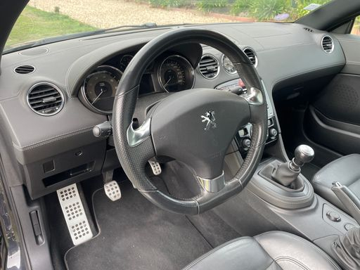 Peugeot RCZ 1.6 THP 156 - N/A – 2011 – 106070 km – Essence – Boîte Manuelle — photo 27