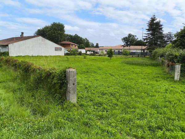Terrain 1980 m² Aureilhan