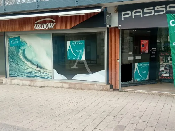 Local commercial 70 m² CHALLANS