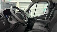 Renault Master F3500 L2H2 2.3 Blue dCi 135ch Confort Euro6 — photo 16