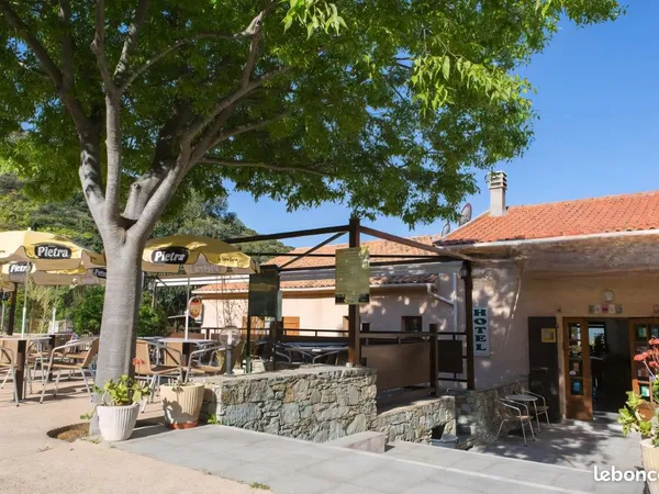 Immeuble 15 pièces 440 m²