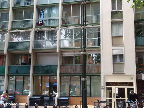 Toulouse Centre, Parking sous-sol. Proche métro ST.Cyprien, Début Avenue Etienne Billières
