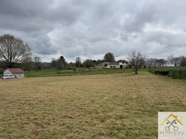 Terrain 1200 m² Estivaux