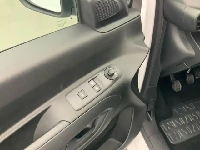 Citroën Berlingo van taille m 650kg bluehdi 100 s&amp;s bvm6 — photo 20