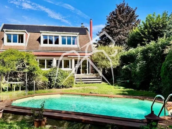 Maison 7 pièces 161 m²