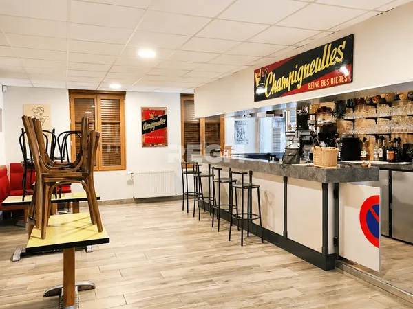 Immeuble 360 m²