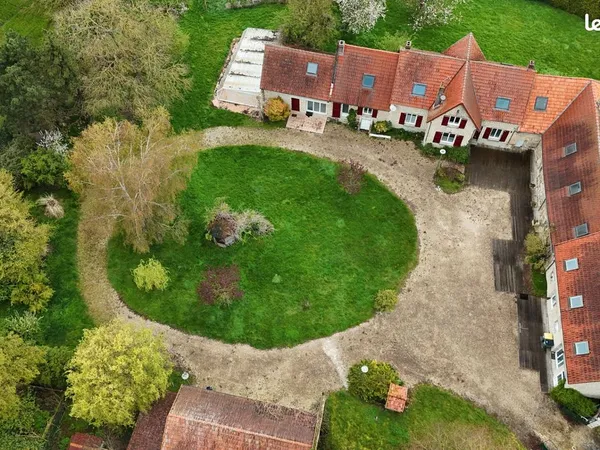 Maison 20 pièces 413 m²