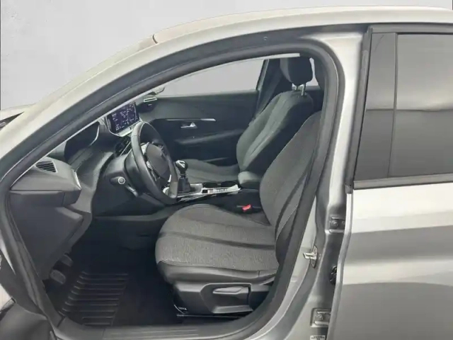 Peugeot 208 puretech 100 s&amp;s bvm6 — photo 11
