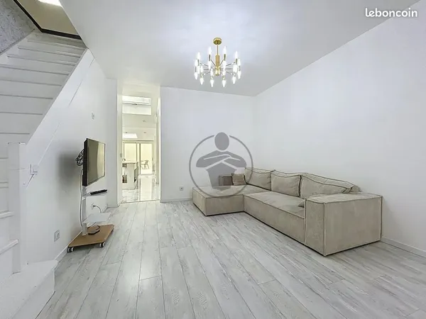 Maison 6 pièces 158 m²