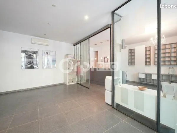 Bureau 53 m²