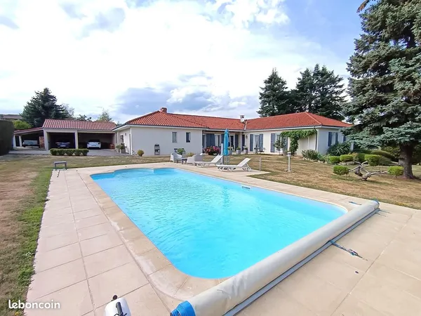 Maison spacieuse 198 m² | 4 chambres | Grand jardin