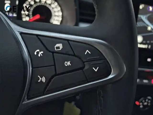 Renault Clio tce 90 — photo 17