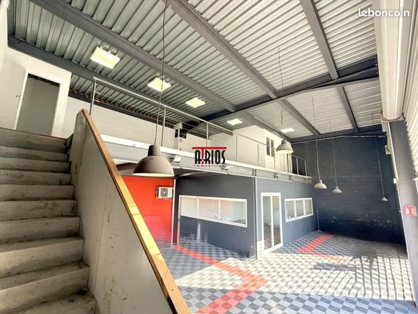 Local commercial 198 m² La Farlède