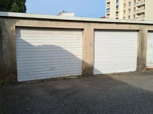 Stationnement Vente Valence   18500€