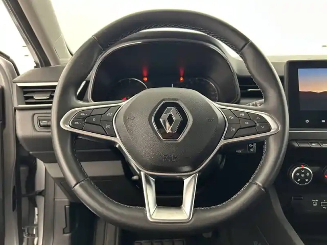 Renault Clio tce 90 — photo 24