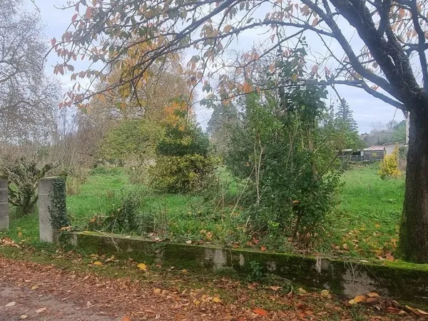 Terrain 735 m² Périgné