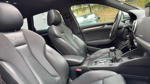 Audi S3 Sportback 2.0 TFSi 300 Quattro S-Tronic 6 - S – 2015 – 92294 km – Essence – Boîte Manuelle — photo 17