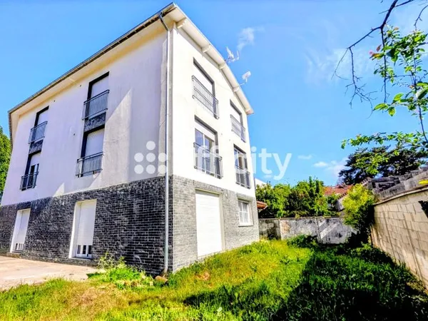 Maison 15 pièces 350 m²