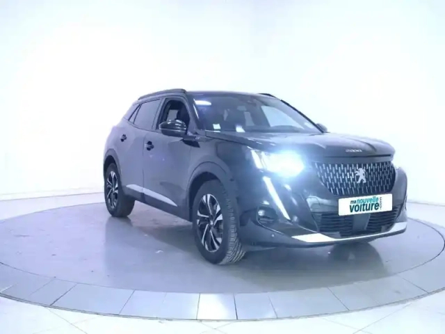 Peugeot 2008 puretech 155 s&amp;s eat8 — photo 3