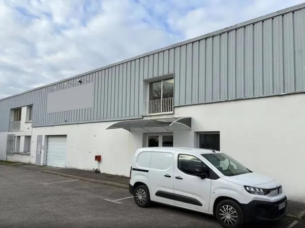 Local d'activité 1470 m²
