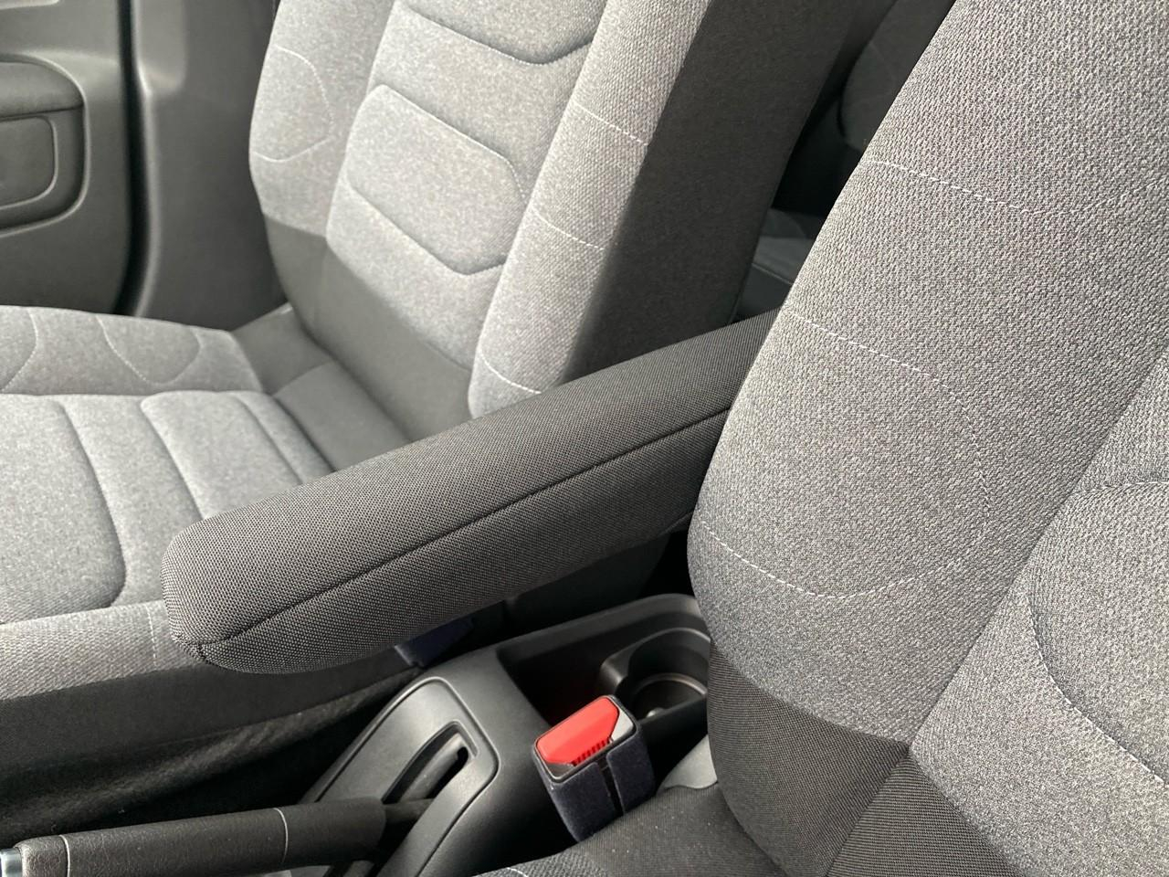 Citroën C3 1.2 puretech 83ch s&s shine pack 123g — photo 28