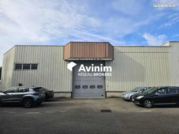 Local 395 m² Viriat