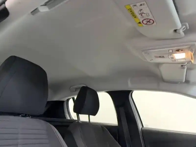 Peugeot 208 puretech 75 s&amp;s bvm5 — photo 41
