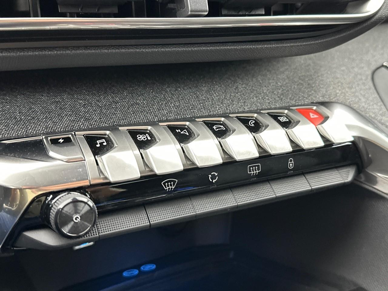 Peugeot 3008 hybrid 225 e-eat8 allure business — photo 27