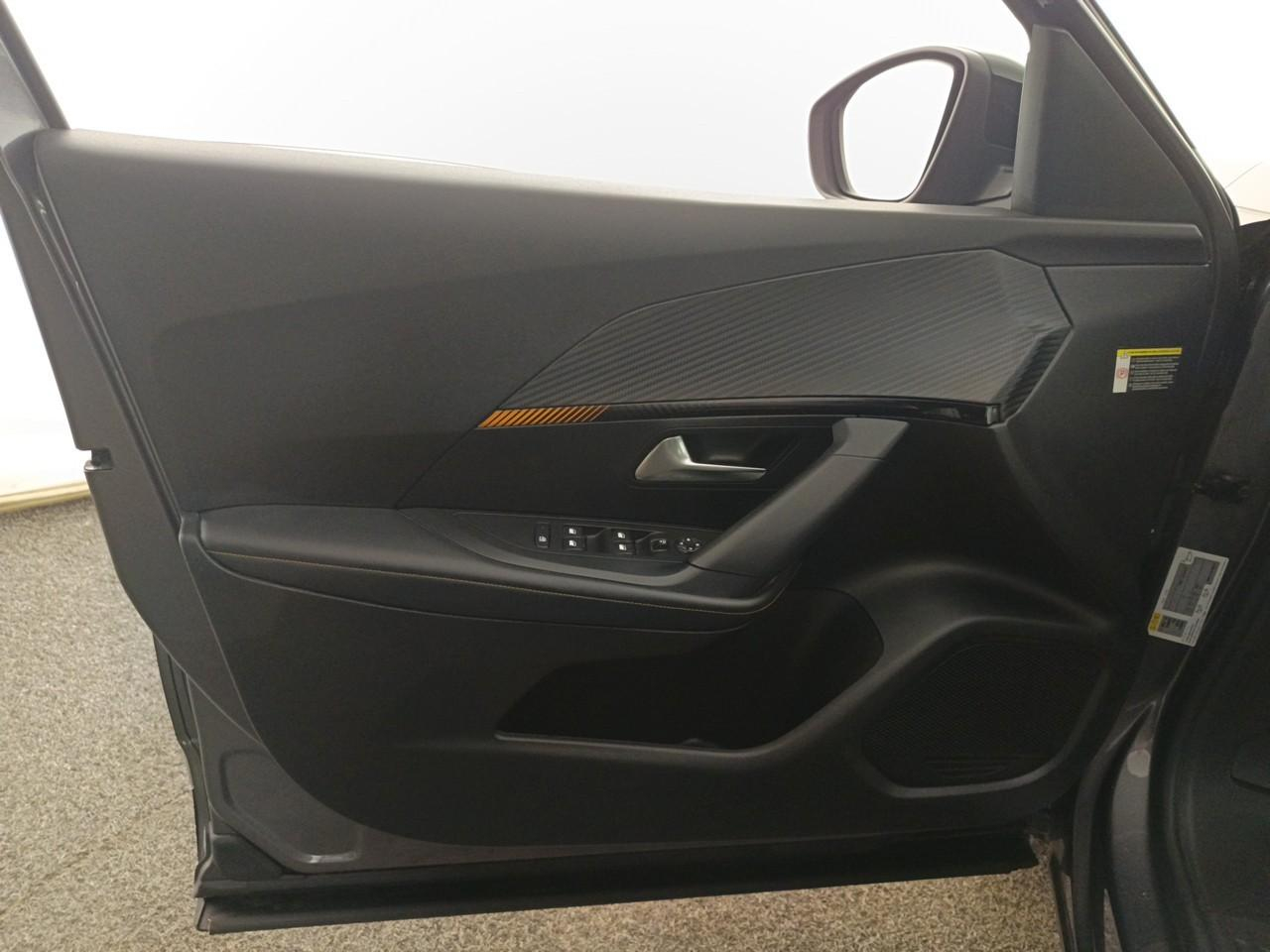 Peugeot 2008 puretech 130 s&s eat8 roadtrip — photo 19