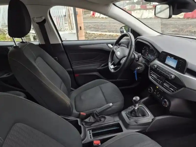 Ford Focus 1.0 ecoboost 100 s&amp;s — photo 34