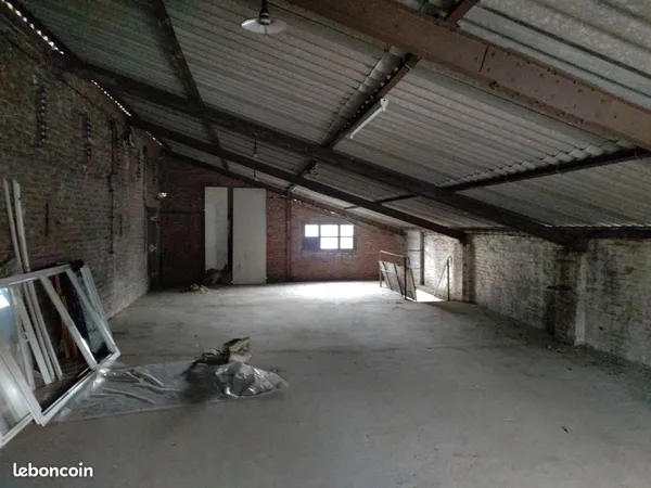 Hangar 200m2 à louer proche douai
