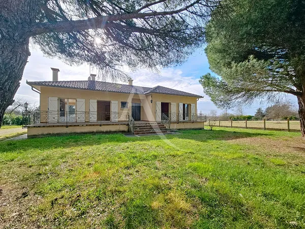 Castelmaurou, villa T5 sur une parcelle de 1800m2