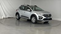 Dacia Sandero 1.0 TCe 90ch Stepway Confort — photo 3